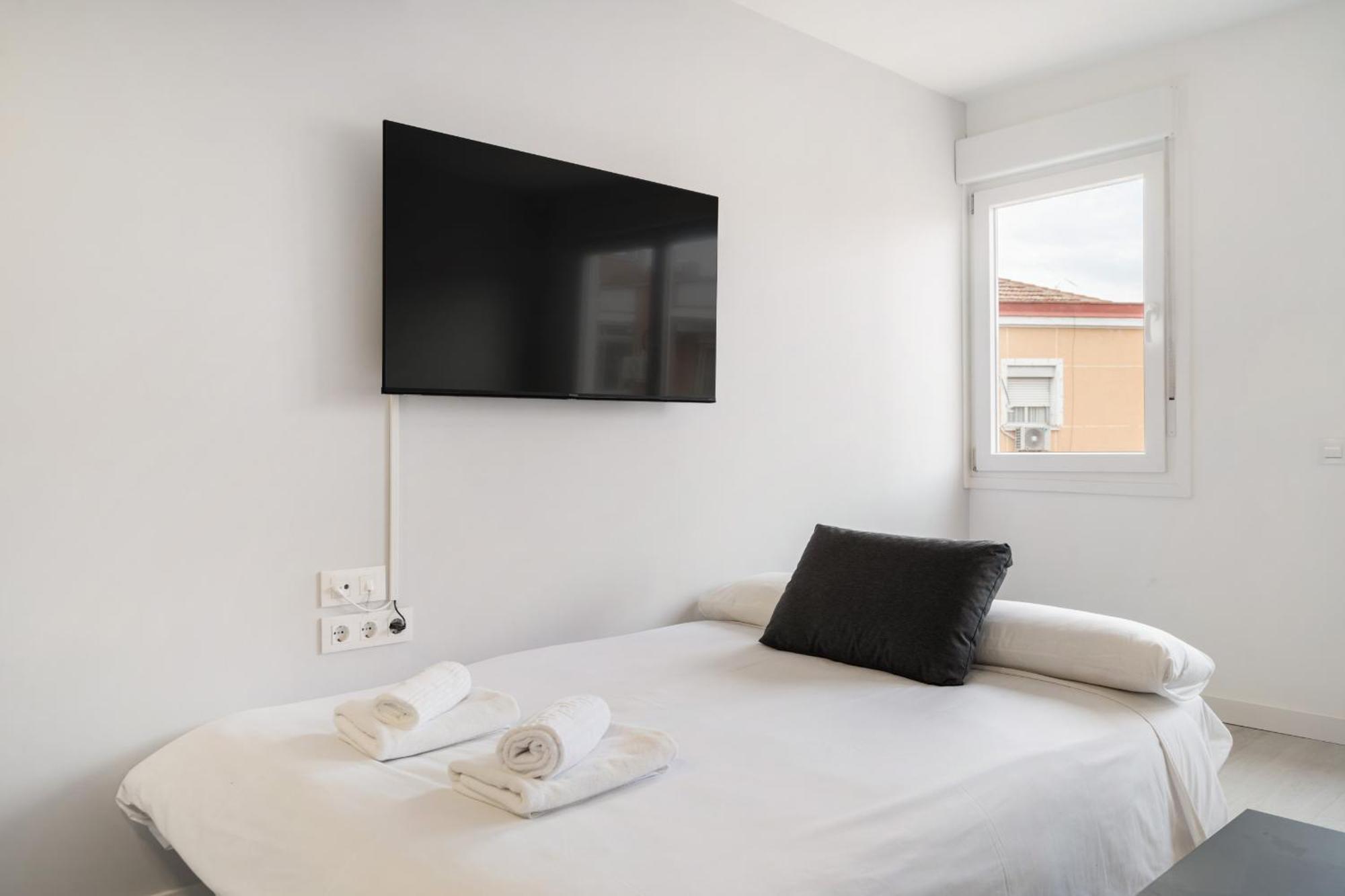 Madrid Riverside Studios Con Parking Incluido Alquiler Temporal Zewnętrze zdjęcie